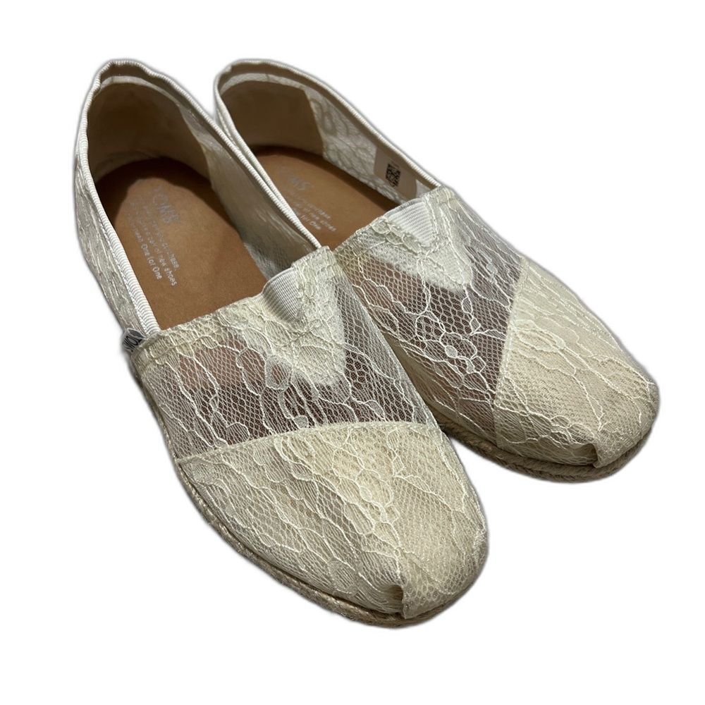 TOMS Ivory Lace Shoe size 8